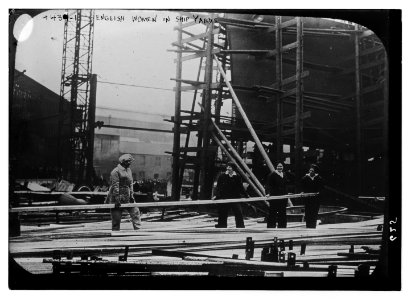 English women in ship yards LCCN2014706007