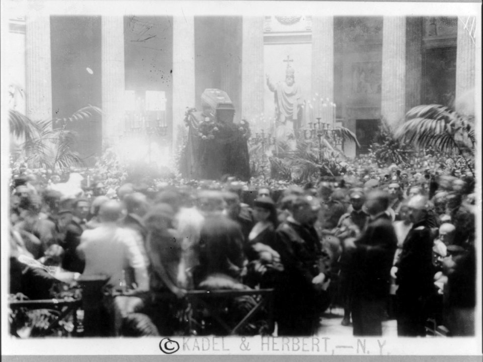 Enrico Caruso, 1873-1921, funeral at Church San Francisco de Paulo in Naples LCCN2005680263