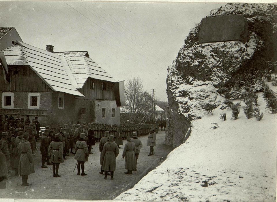 Enthüllung des Gedenksteines für Feldmarschallleutnant Karl Schneider Freiherr von Arno, Ansprache seiner Exzellenz Generall der Kavallerie Rohr (BildID 15462685)