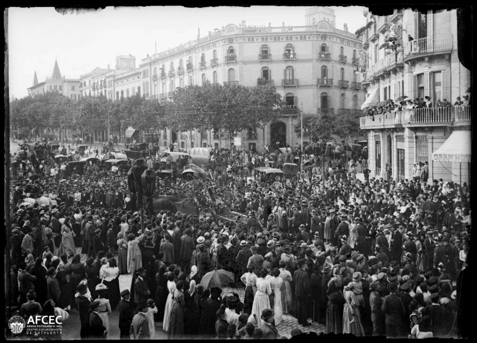 Enterrament de Jacint Verdaguer a Barcelona (AFCEC MORELLO A 3955)