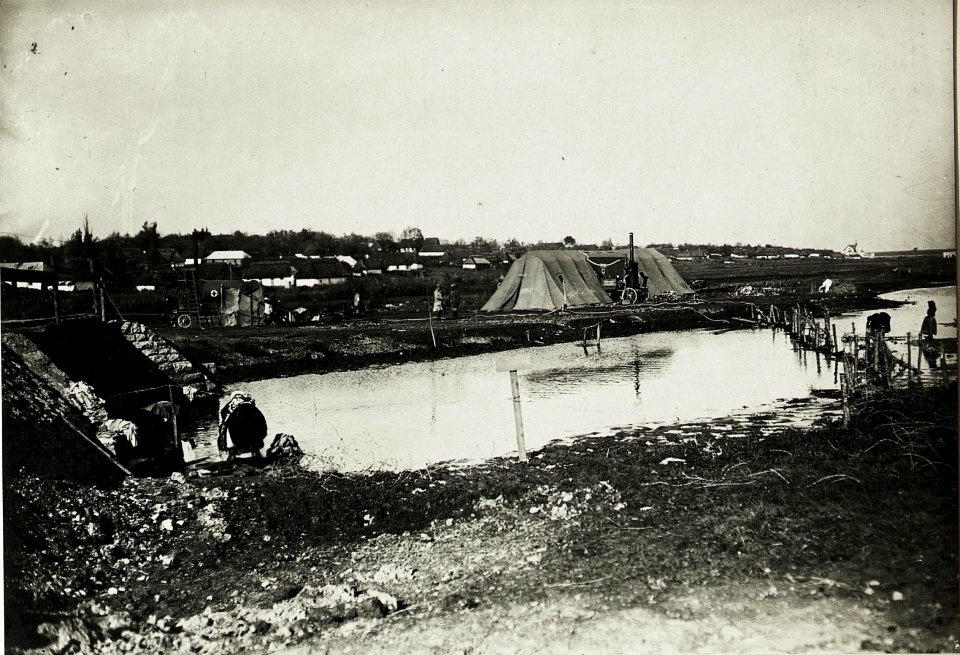 Entlausungsanstalt an der Strypa bei Plotycza.Gesammtansicht I (BildID 15432777)