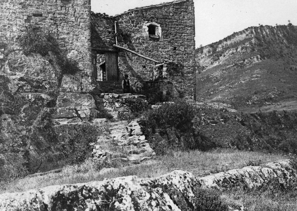Entrada de Castell amb un home