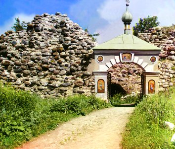 Entrance into the yard of the Church of Saint George.-01600-01634v photo