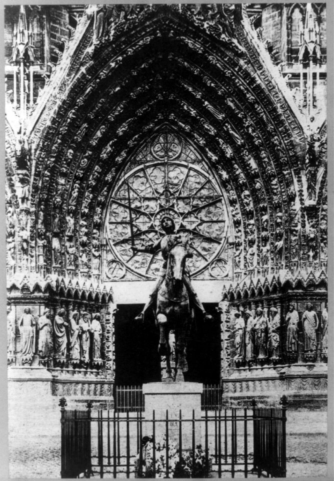 Entrance to cathedral of Reims, France, and equestrian statue of Joan of Arc LCCN2002699879