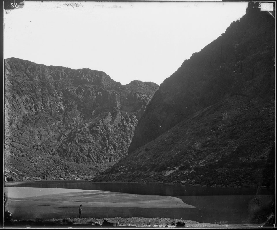 ENTRANCE TO BLACK CANYON FROM ABOVE, COLORADO RIVER - NARA - 524185