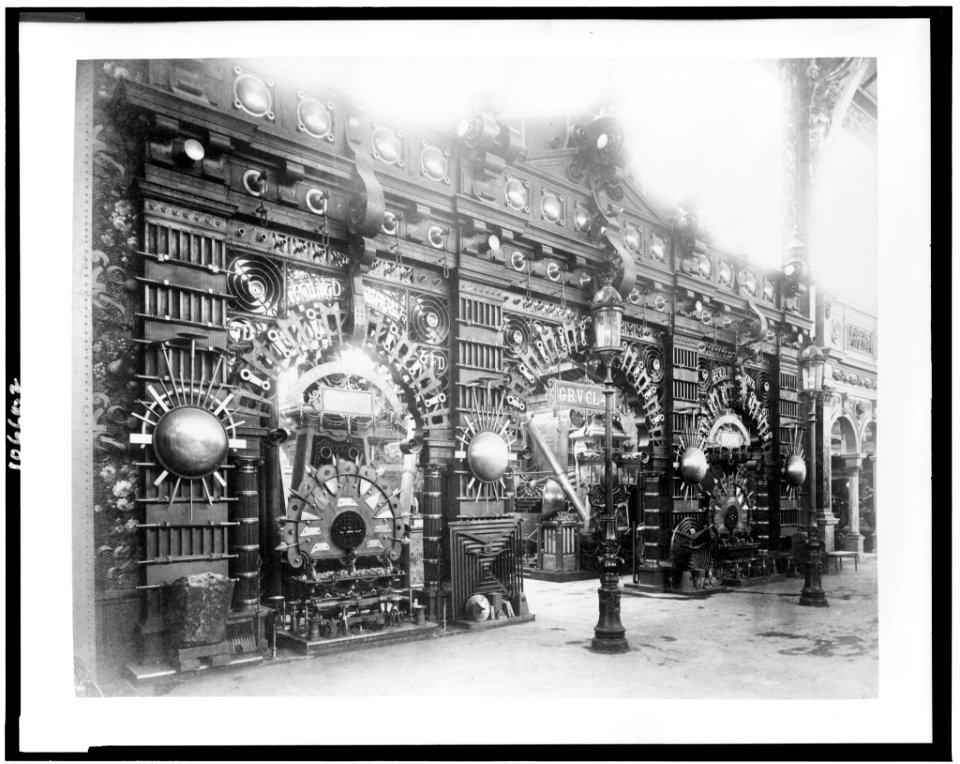 Entrance to the iron exhibition, Palace of Diverse Industries, Paris Exposition, 1889 LCCN92520508