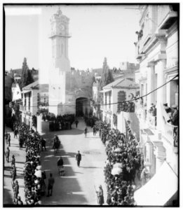 Entry of Field Marshall Allenby, Jerusalem, December 11, 1917. British troops lining the streets of Jerusalem LOC matpc.00168
