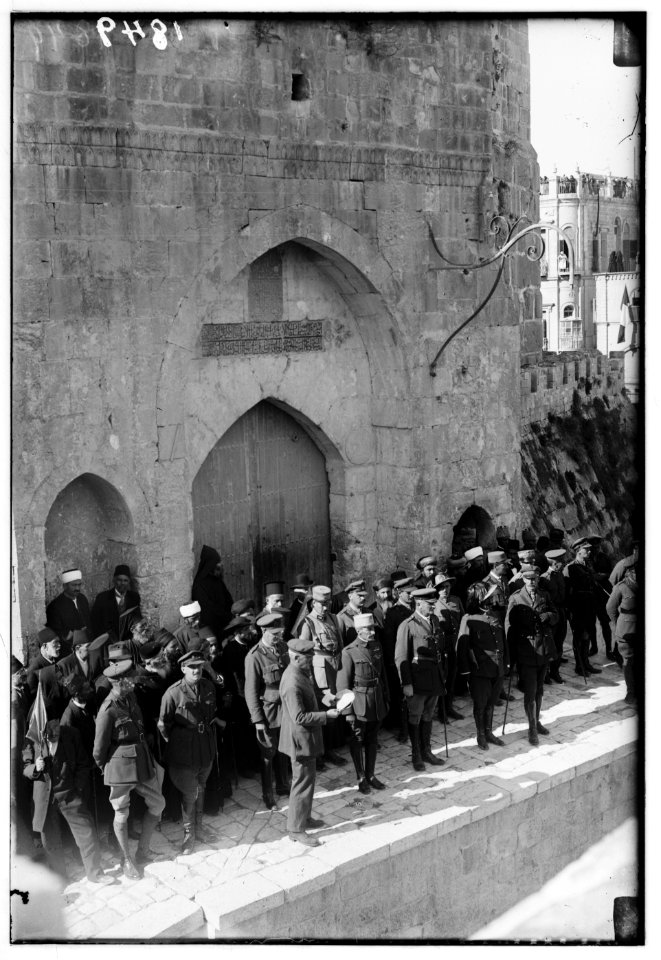 Entry of Field Marshall Allenby, Jerusalem, December 11, 1917. Haddad Bey reading the proclamation in Arabic LOC matpc.00170