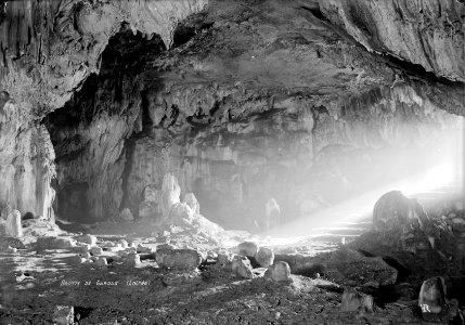 Entrée de la grotte de Gargas