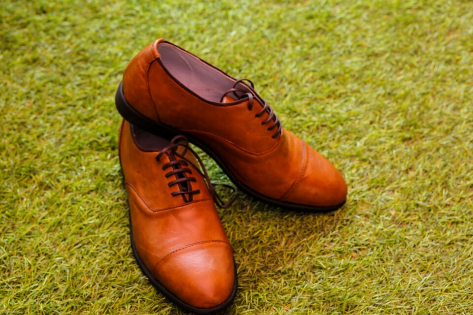 Footwear leather green