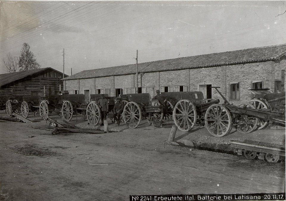 Erbeutete ital. Batterie bei Latisana 20.11.17. (BildID 15612522)