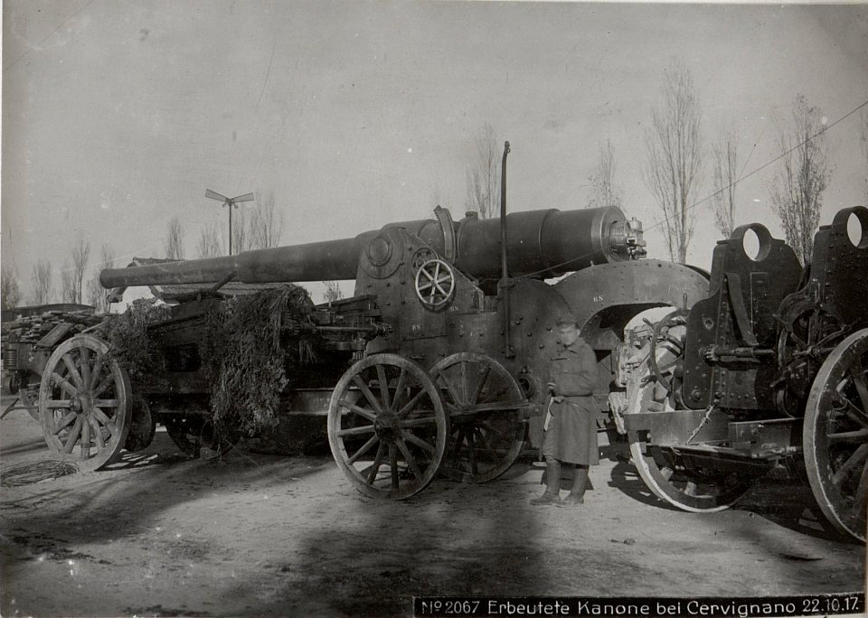 Erbeutete Kanone bei Cervignano 22.11.17. (BildID 15611297)