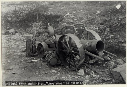 Erbeuteter ital.Minenwerfer 28.10.17. (BildID 15610421)