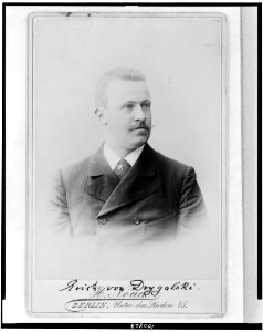 Erich Dagobert von Drygalski, head-and-shoulders portrait, facing right) - H. Noack, Berlin LCCN90714678