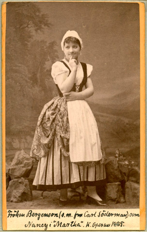 Erika Bergenson, rollporträtt - SMV - H8 109