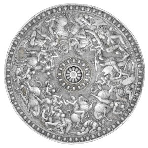 Erik XIVs paradsköld gjord i stål 1562. Dekorerad med krigande Amazoner - Livrustkammaren - 96162 photo