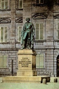 Erlangen Schlossplatz Markgrafendenkmal um 1890 001
