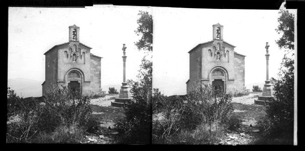Ermita de Sant Miquel i una creu de terme