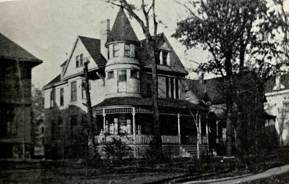 Ernest Hemingway 449 Oak Park Ave