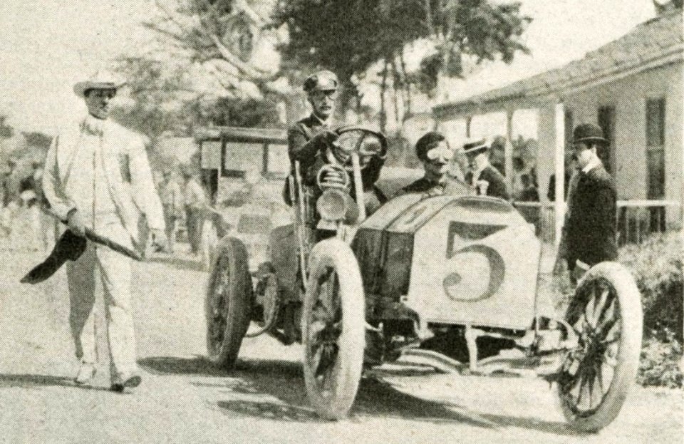 Ernesto Carricaburu, vainqueur des 100 miles de Cuba 1905 sur Mercedes 90 hp