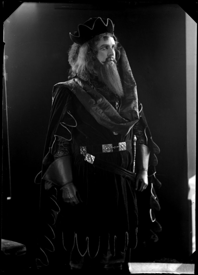 Ernst Öberg in the title role in Sten Stures löfte-at Östermalmsteatern 1903 - SMV - GÖ001
