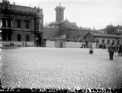 Erottajankatu 13, 11, 9 nähtynä Uudenmaankadun suunnasta - N1262 (hkm.HKMS000005-km0000mivk)