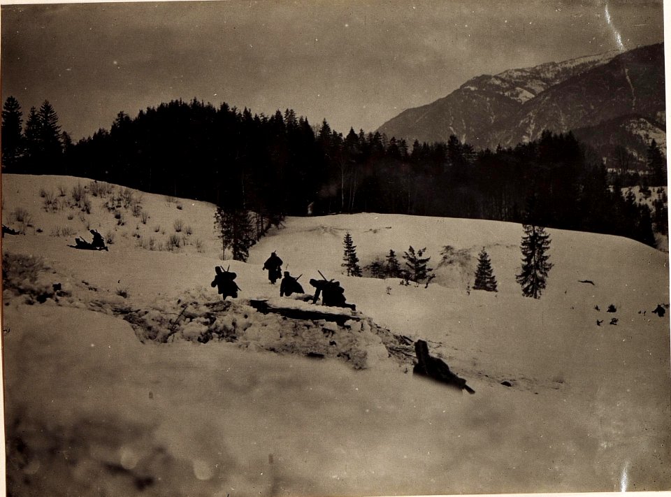 Erstürmung eines Maschinengewehrstandes. 22-2.1917. (BildID 15494620)