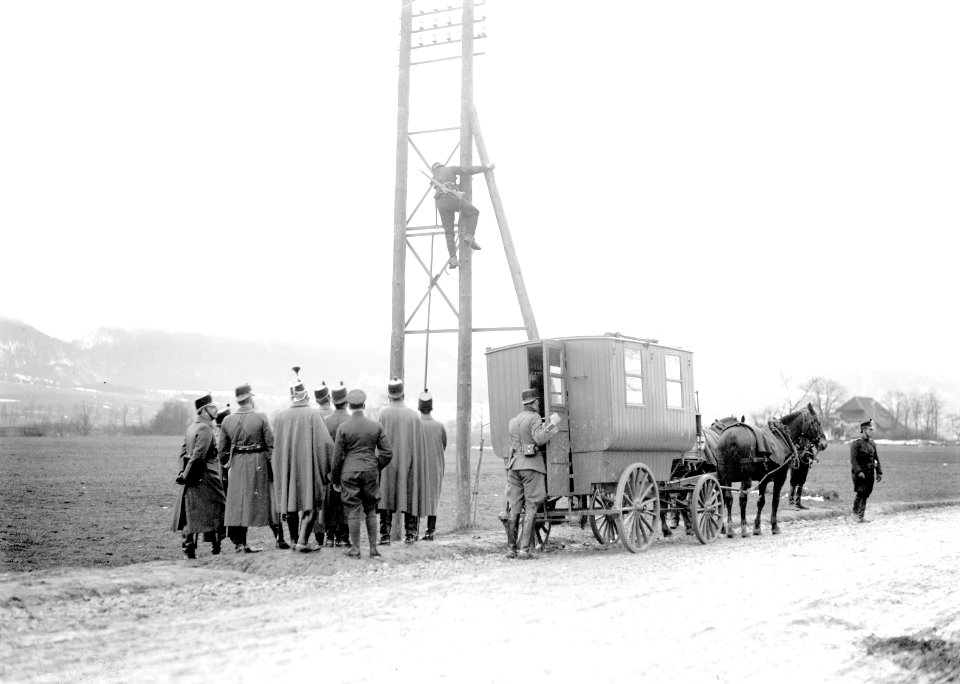 Erstellen Telefonverbindung, Stationswagen - CH-BAR - 3238087
