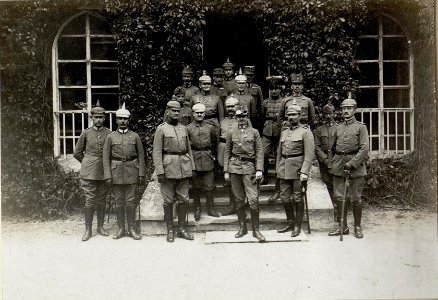 Erzherzog Karl beim Kommando der 48. Reservedivision, 20.9.1916 (BildID 15548627)