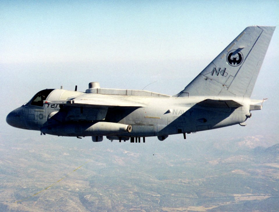ES-3A VQ-5 in flight 1997
