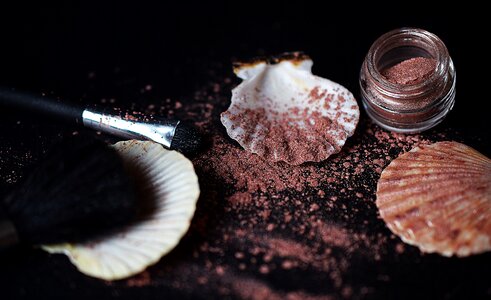 Rouge beauty embellishment