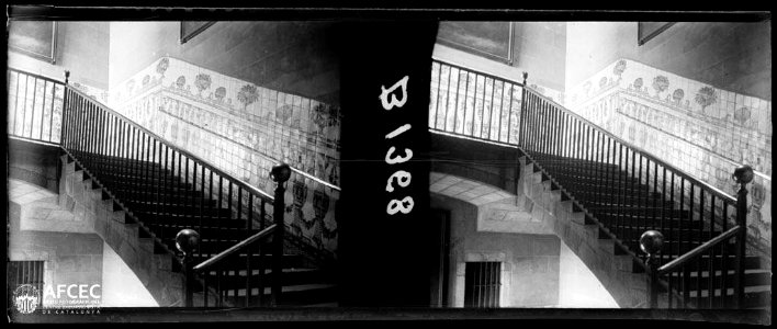 Escala interior de la casa de Convalescència