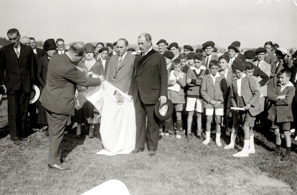 Escenas de la inauguración del Estadio Gal en la localidad de Irun (6 de 14) - Fondo Car-Kutxa Fototeka