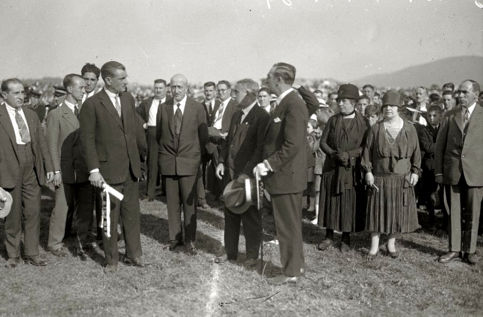 Escenas de la inauguración del Estadio Gal en la localidad de Irun (10 de 14) - Fondo Car-Kutxa Fototeka