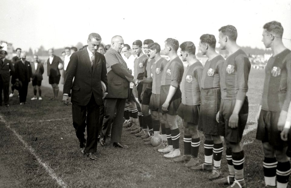 Escenas de la inauguración del Estadio Gal en la localidad de Irun (5 de 14) - Fondo Car-Kutxa Fototeka