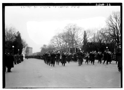 Escort of Wilson to Capitol LCCN2014691427
