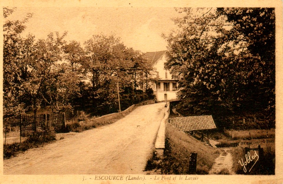 Escource - Le Pont et Le Lavoir