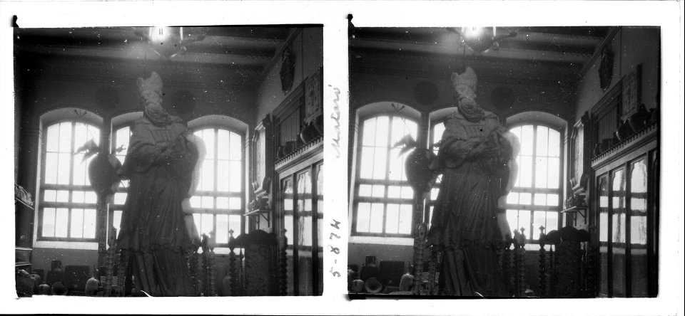 Escultura del gran sacerdot conservada a Arts i Oficis