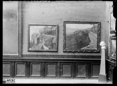 Escultura i pintures exposades al museu de reproduccions del Palau de Belles Arts de Barcelona per l'Exposició Universal de Barcelona del 1888