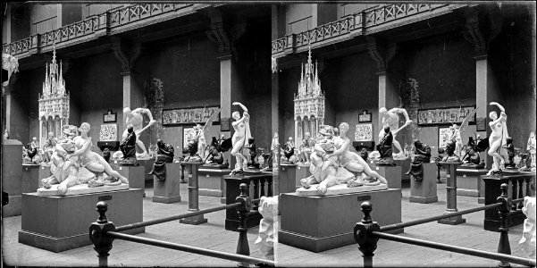 Escultures exposades al museu de reproduccions del Palau de Belles Arts de Barcelona per l'Exposició Universal de Barcelona del 1888