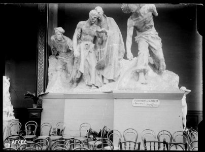 Escultures exposades al museu de reproduccions del Palau de Belles Arts de Barcelona per l'Exposició Universal de Barcelona del 1888 (AFCEC MORELLO A 7521)