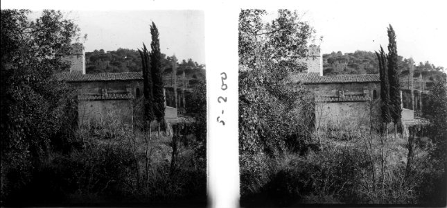 Església de Vallvidrera de costat