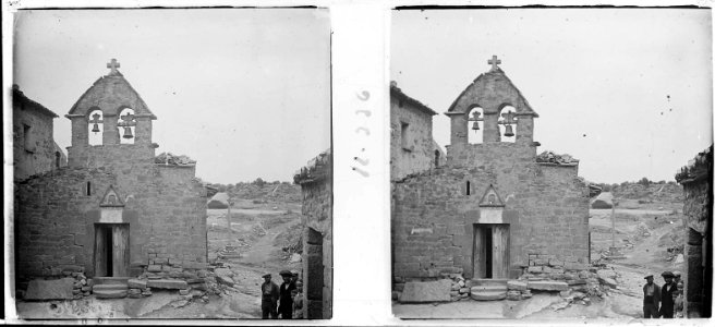 Església i creu de Cunill