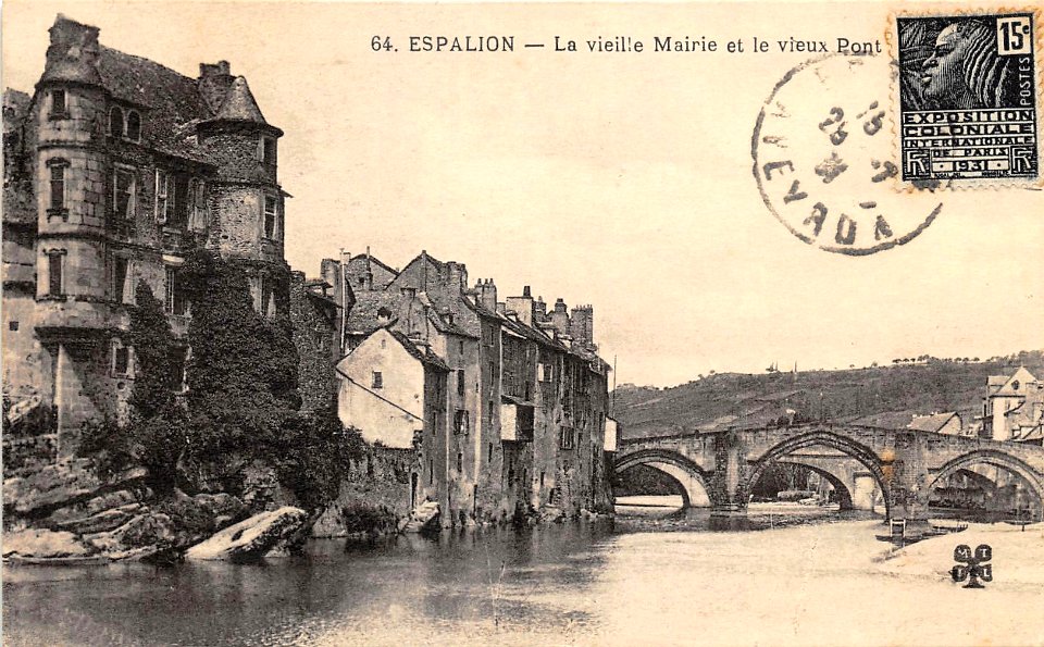 Espalion - Pont Vieux et ancien Palais de Justice 2