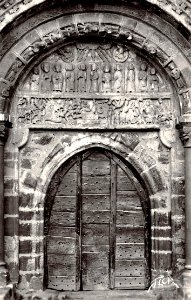 Espalion - église de Perse - Portail 6