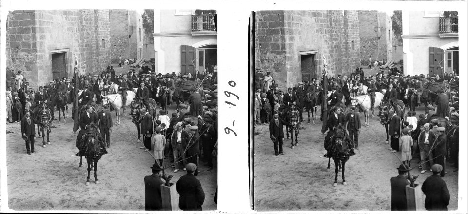 Esperant la benedicció durant els Tres Tombs