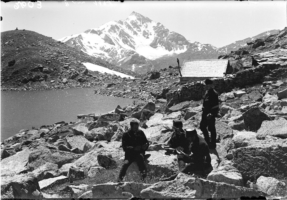 Essen am Bergsee - CH-BAR - 3236922