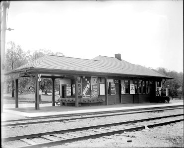 Essex Fells station - Bailey photo