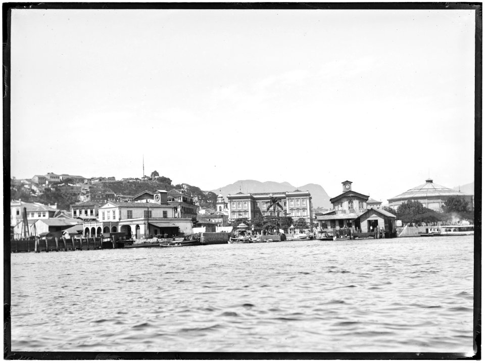 Estação das barcas na Praça XV de Novembro - 2