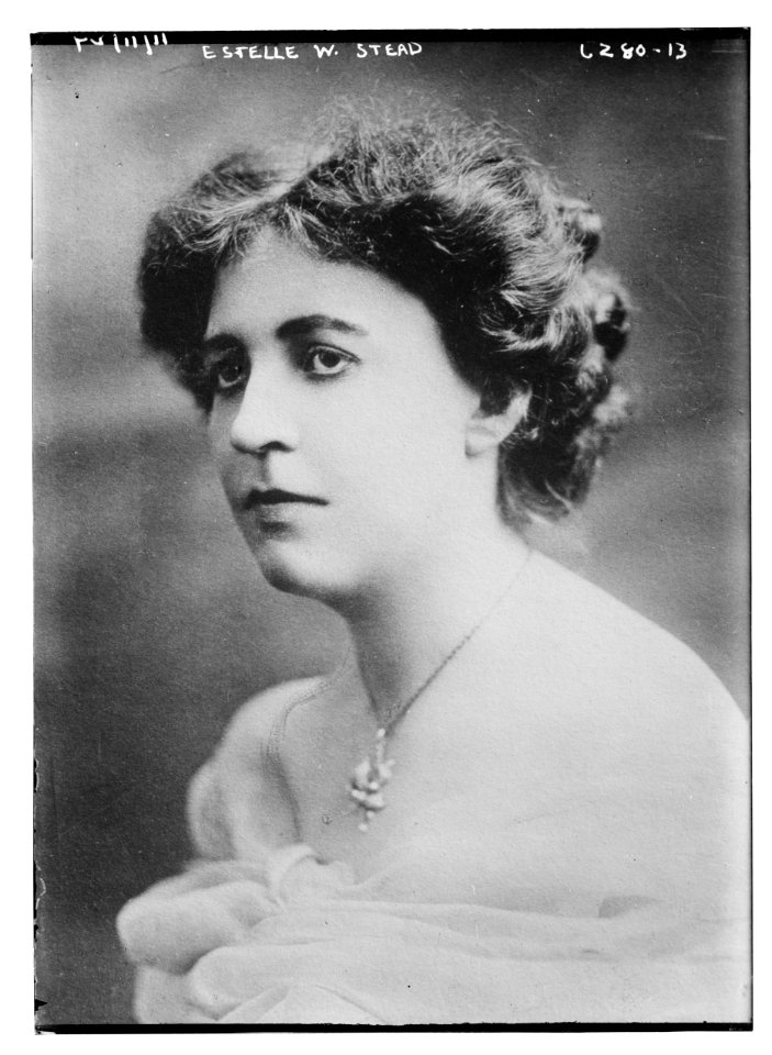 Estelle W. Stead LCCN2014717828